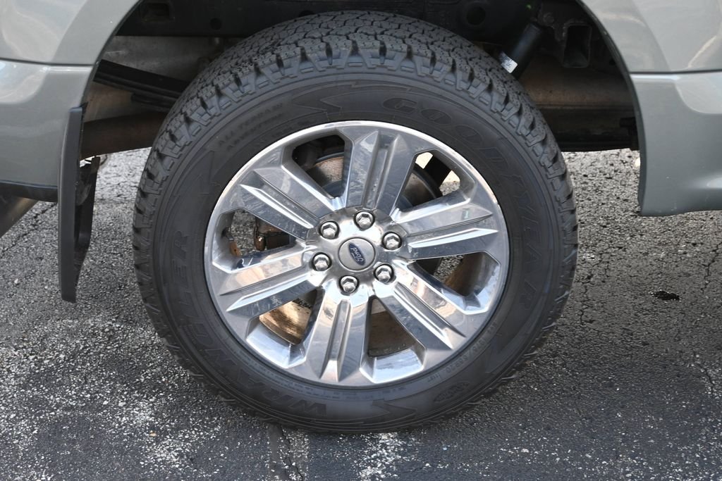 Used 2020 Silver Spruce Metallic Ford XLT image 16