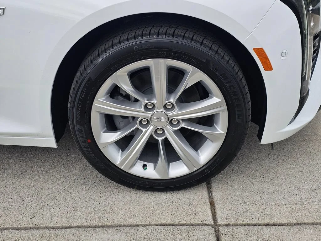 New 2026 Summit White Cadillac Premium Luxury image 9