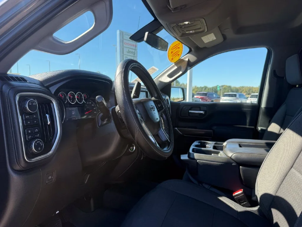 Used 2020 Gray Chevrolet LT Trail Boss image 4