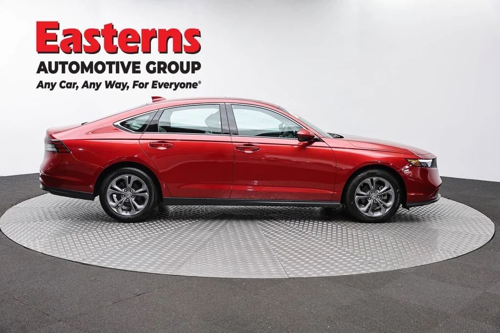 Used 2024 Red Honda EX image 4