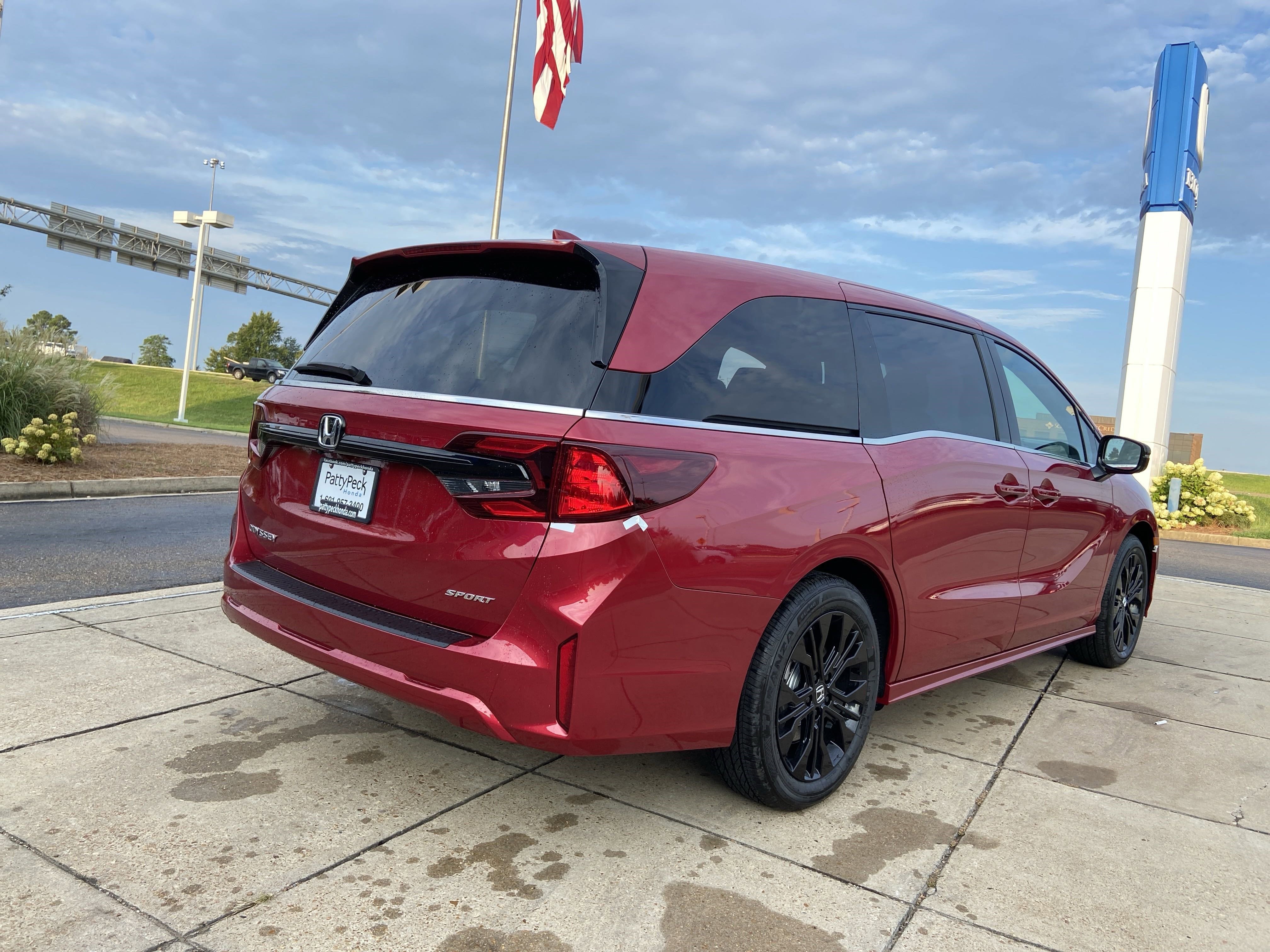 New 2026 Radiant Red Metallic II Honda Sport-L image 10