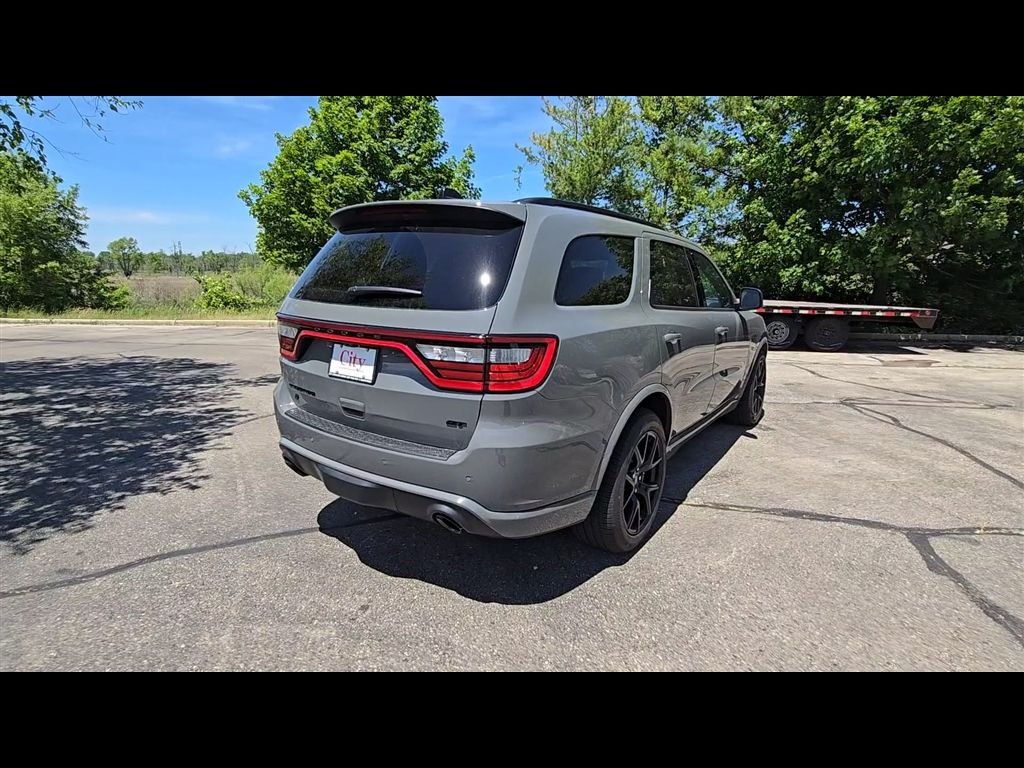 New 2026 Destroyer Gray Clear-Coat Exterior Paint Dodge GT Plus HEMI V8 image 7