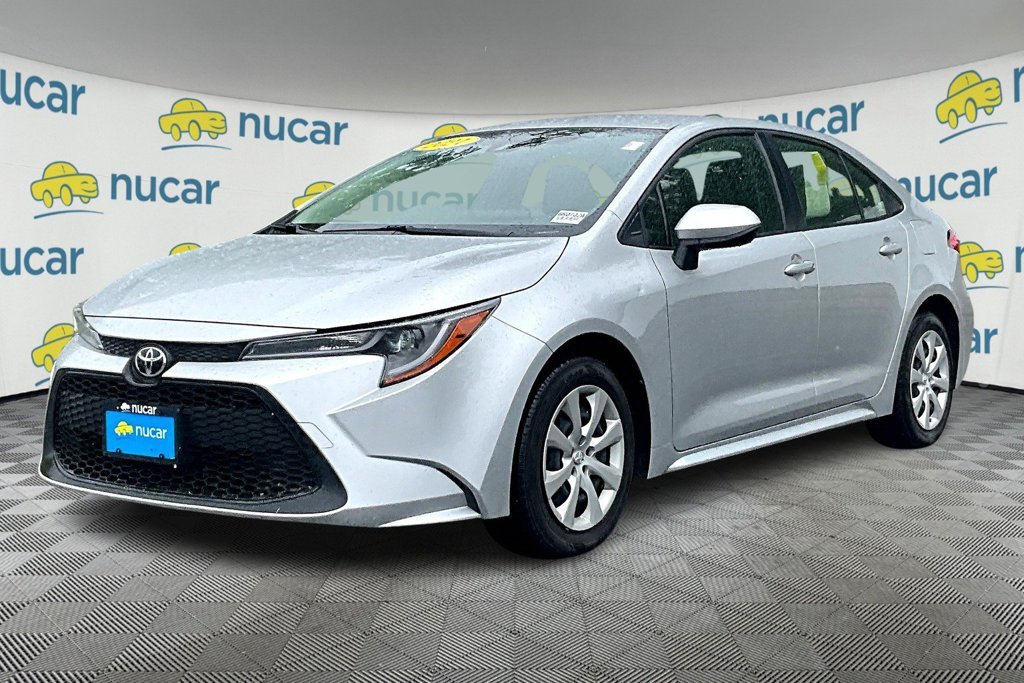 Used 2021 Silver Toyota LE image 3