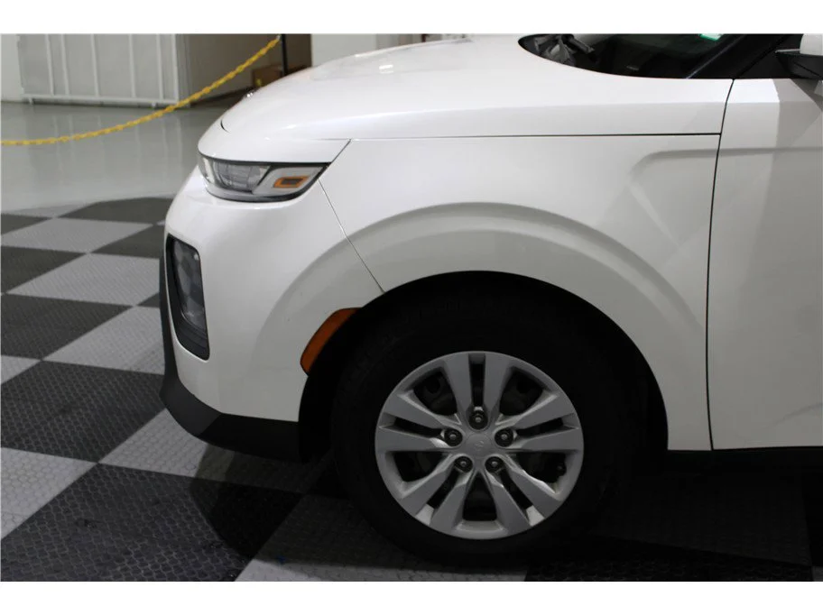 Used 2020 Snow White Pearl Kia LX image 9