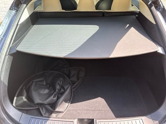 Used 2018 Silver Metallic Tesla 100D image 31