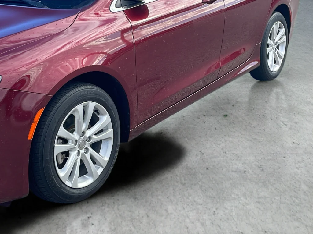 Used 2015 Red Chrysler Limited image 42