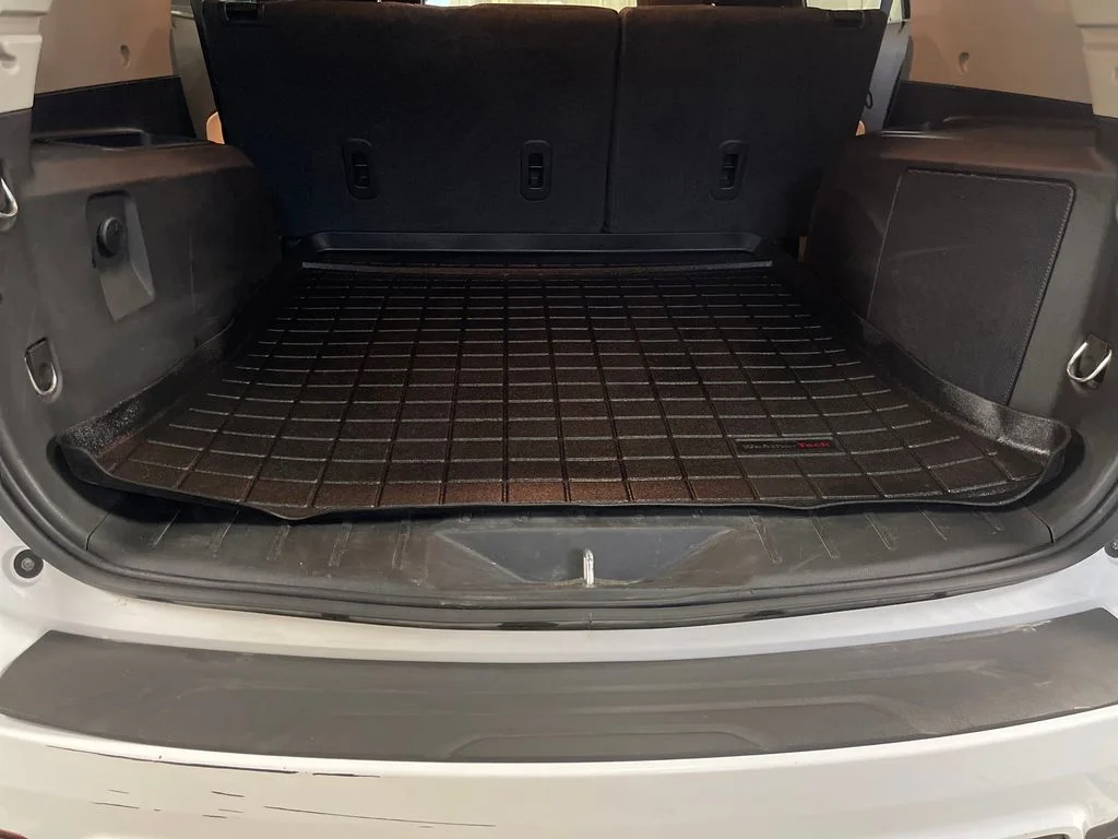 Used 2017 White Chevrolet LT image 28