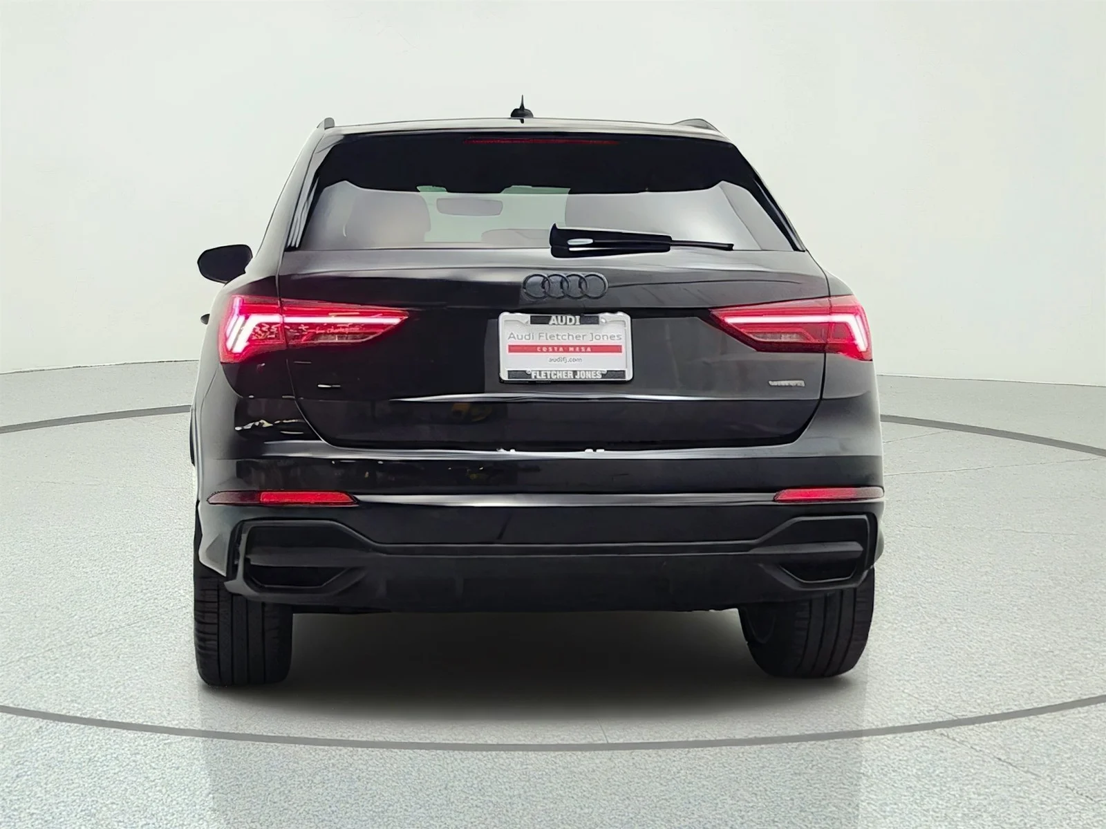 Used 2025 Mythos Black Metallic Audi S line Premium image 6