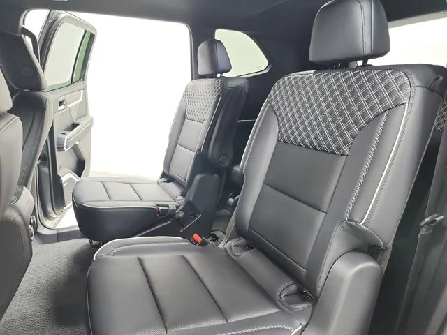 New 2026 Silver GMC Denali image 40