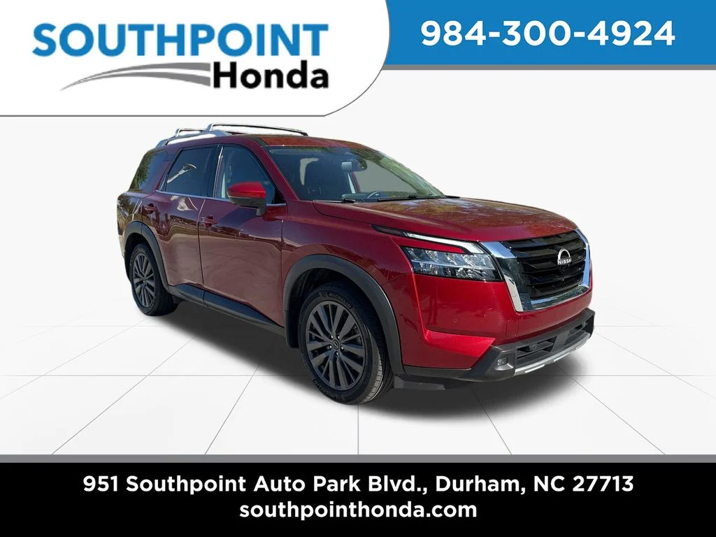 2022 Nissan Pathfinder SL 4WD's photo