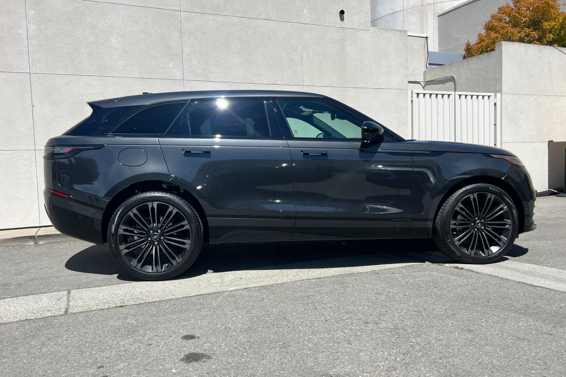 New 2026 Carpathian Grey Land Rover Belgravia Edition image 8