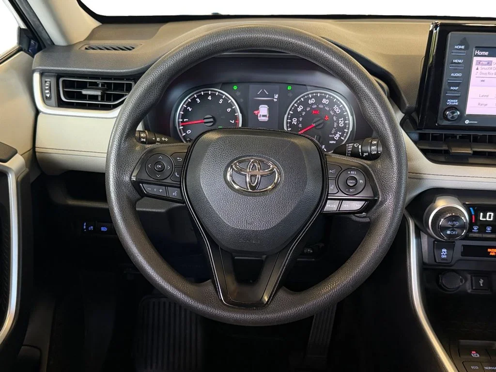 Used 2020 Blue Toyota XLE image 17