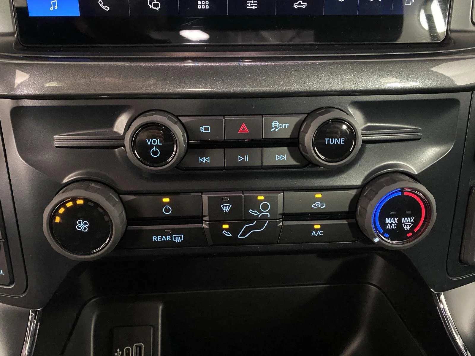 Used 2025 Oxford White Ford STX image 11