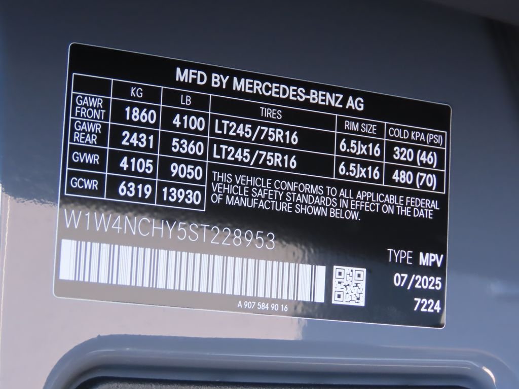 2025 Mercedes-Benz Sprinter Crew Van Base - Photo 36