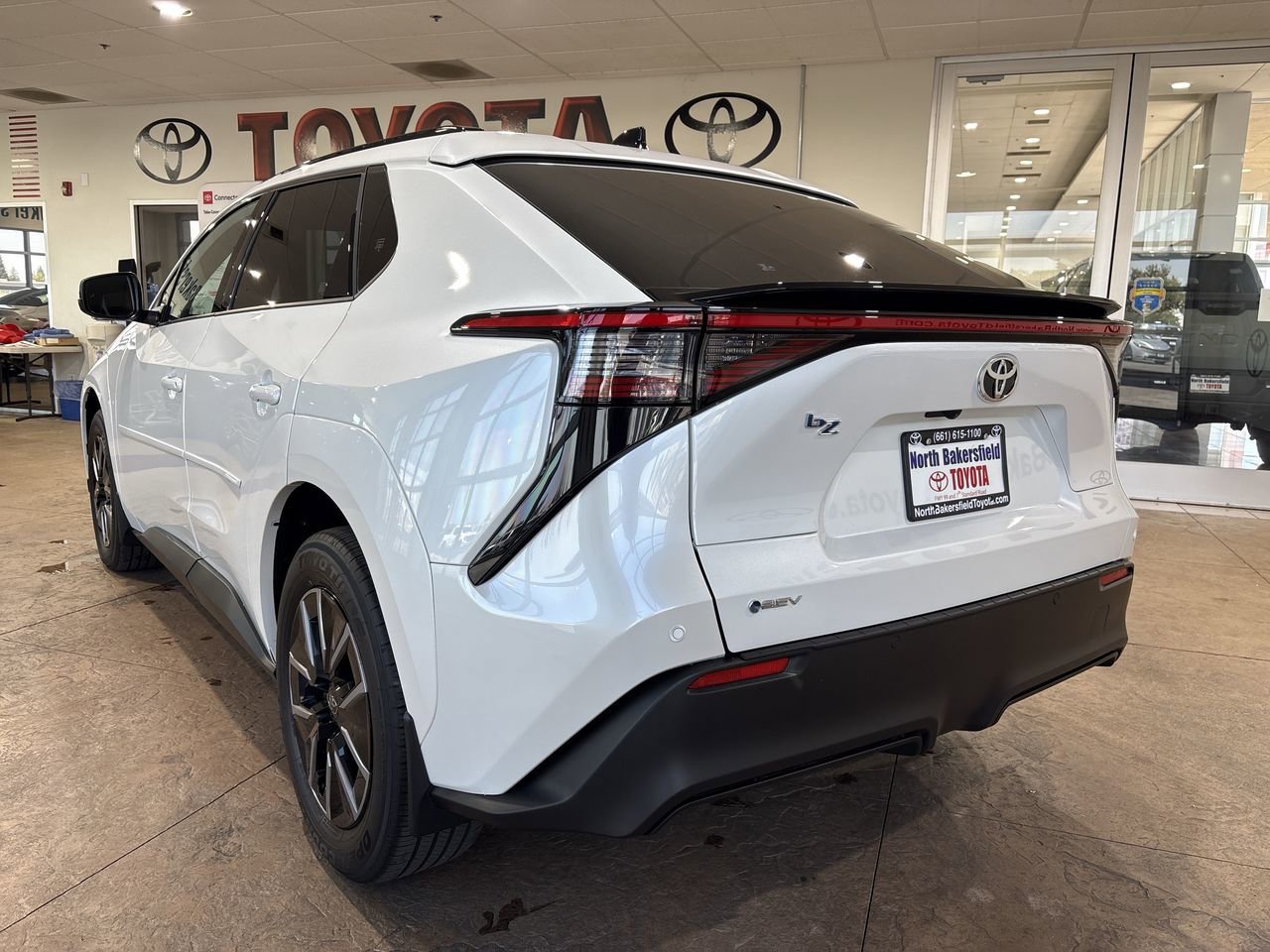Used 2026 Pearl Toyota XLE Plus image 8