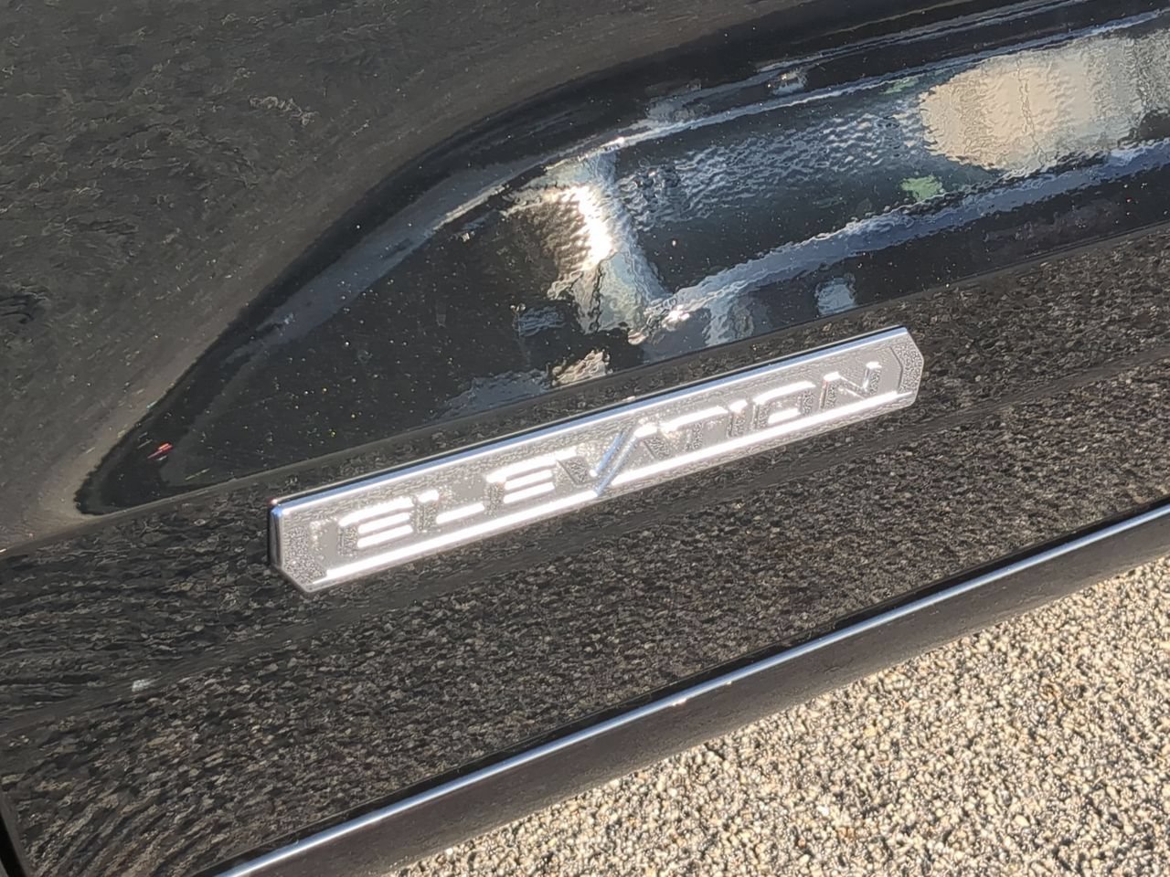 New 2026 Onyx Black GMC Elevation image 32