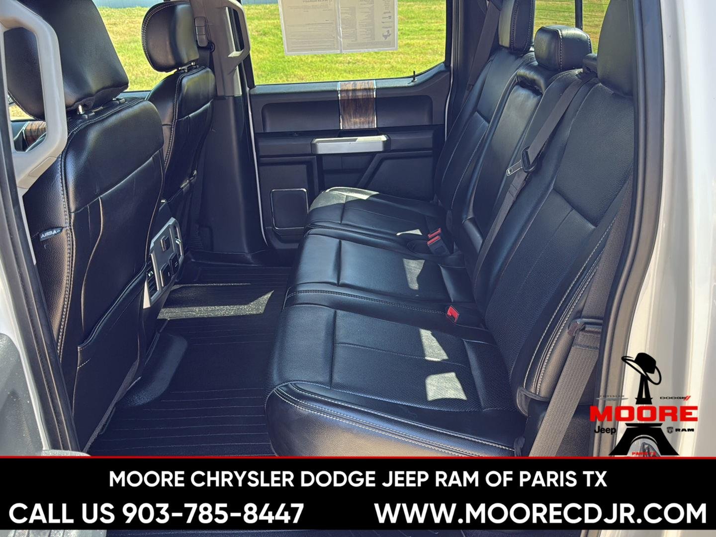 Used 2018 White Platinum Metallic Tri-Coat Ford LARIAT image 14