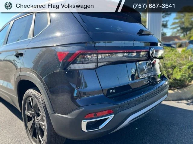New 2026 Black Volkswagen 1.5T SE image 9