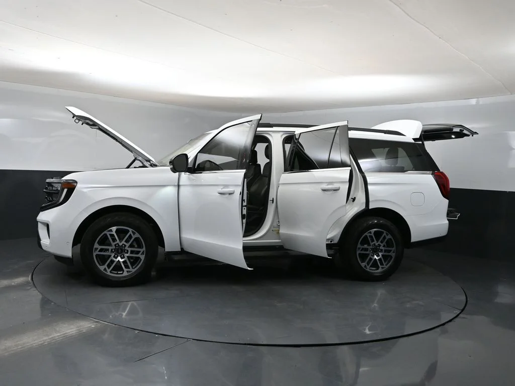 Certified Used 2025 White Ford Active image 43