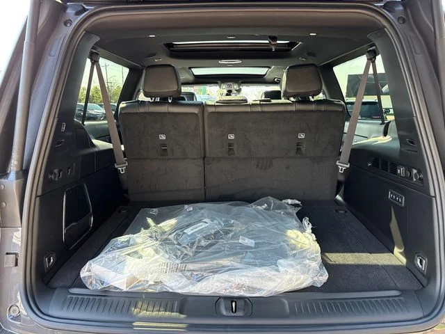 New 2026 Baltic-Gray Metallic Clear-Coat Exterior Paint Jeep Limited Reserve image 34