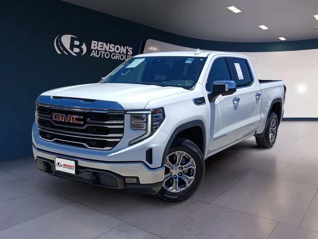 2024 GMC Sierra 2WD Crew Cab Short Box SLT's photo