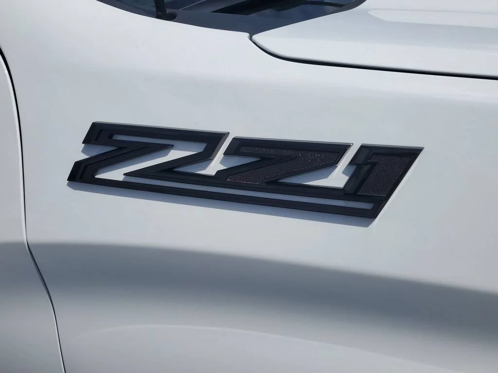 New 2026 Summit White Chevrolet RST image 32