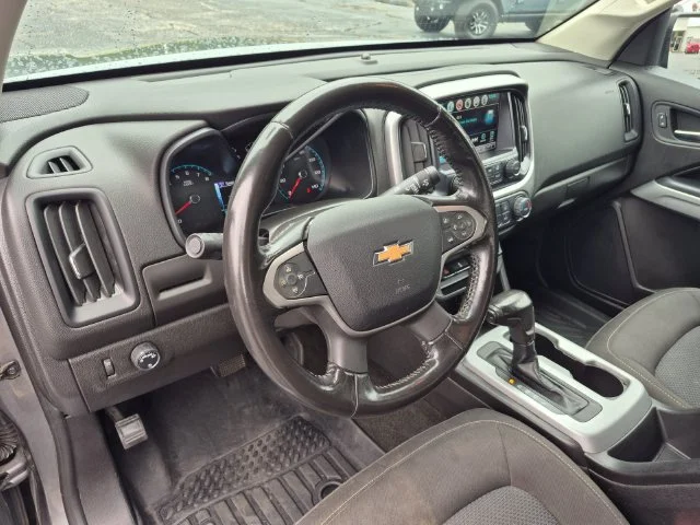 Used 2018 Gray Chevrolet LT image 9