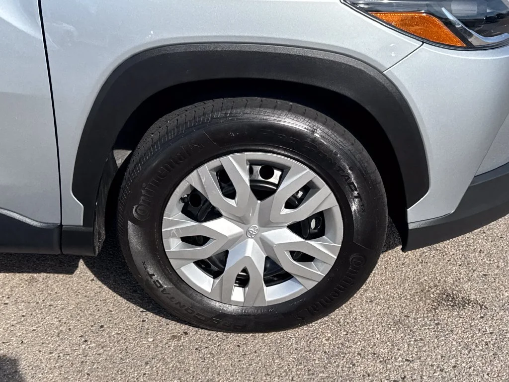 Used 2025 Silver Toyota L image 43