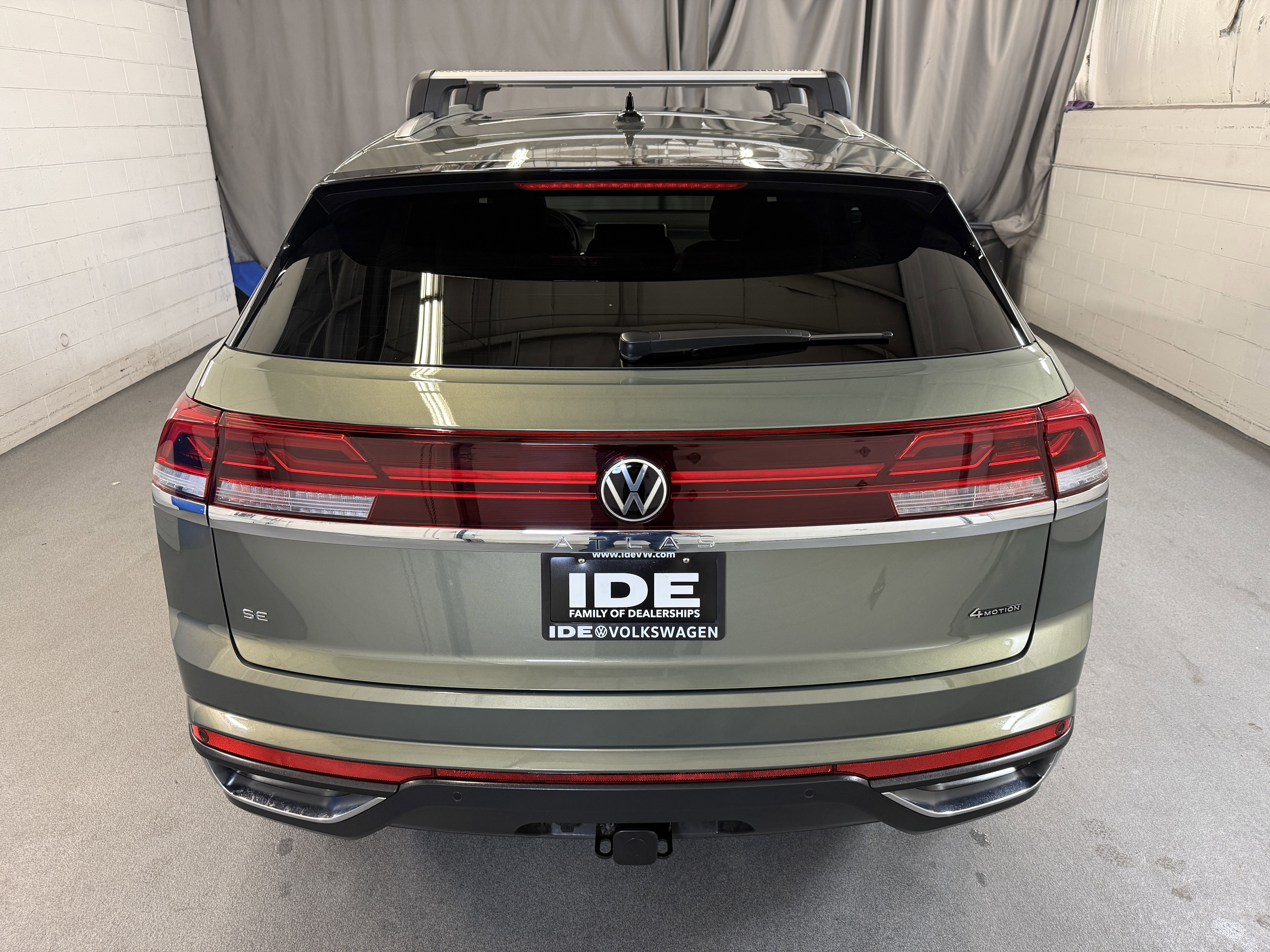 Used 2026 Avocado Green Pearl Volkswagen 2.0T SE w/Technology image 7