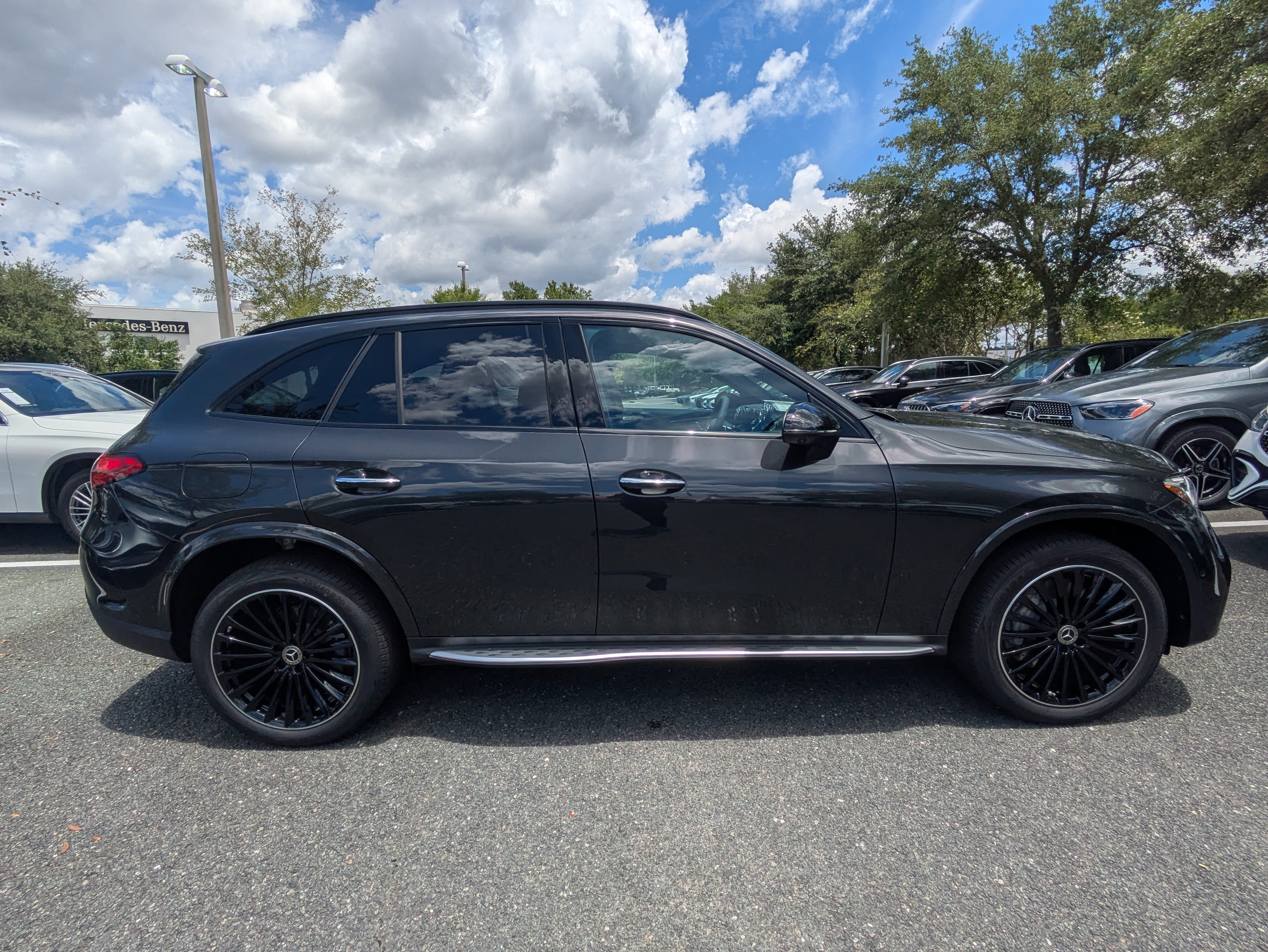 New 2026 Graphite Grey Metallic Mercedes-Benz GLC 300 image 3