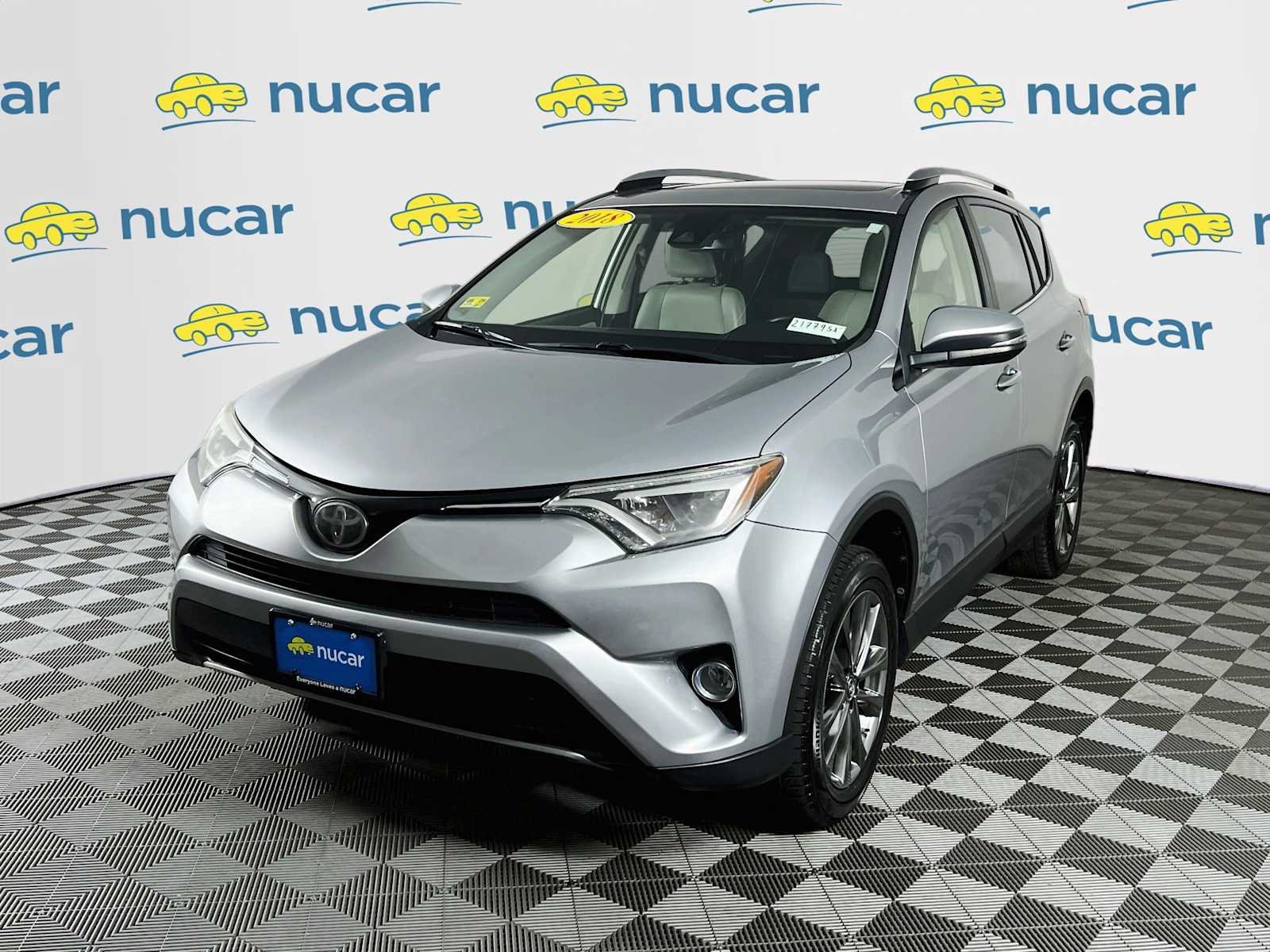 Used 2018 Silver Sky Metallic Toyota Limited image 3