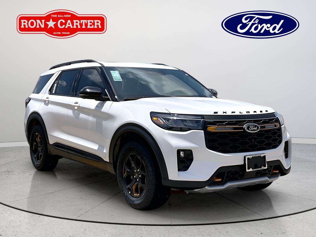 New 2026 Star White Metallic Tri-Coat Ford Tremor image 1