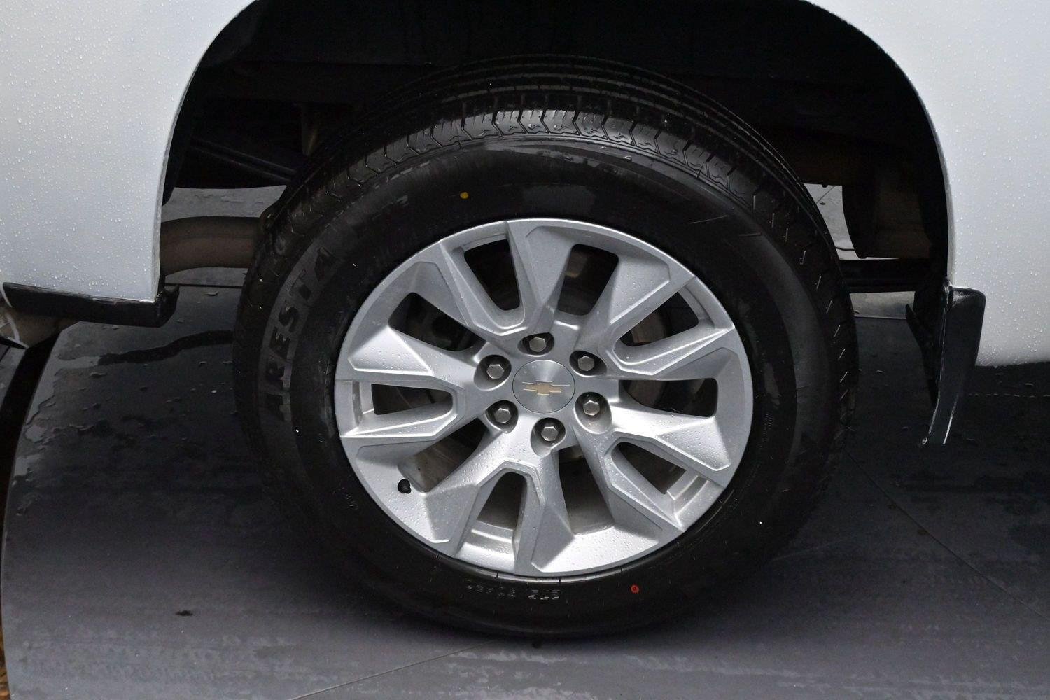 Used 2022 Summit White Chevrolet Custom image 33