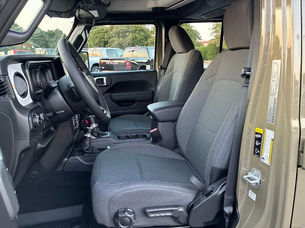 New 2025 41 Exterior Paint Jeep Sport S image 10