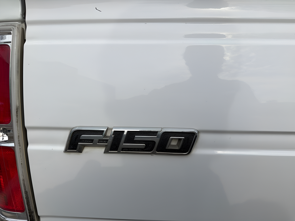 Used 2013 White Ford XL image 37