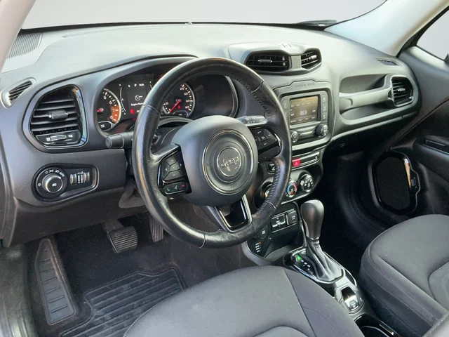 Used 2017 Gray Jeep Latitude image 9