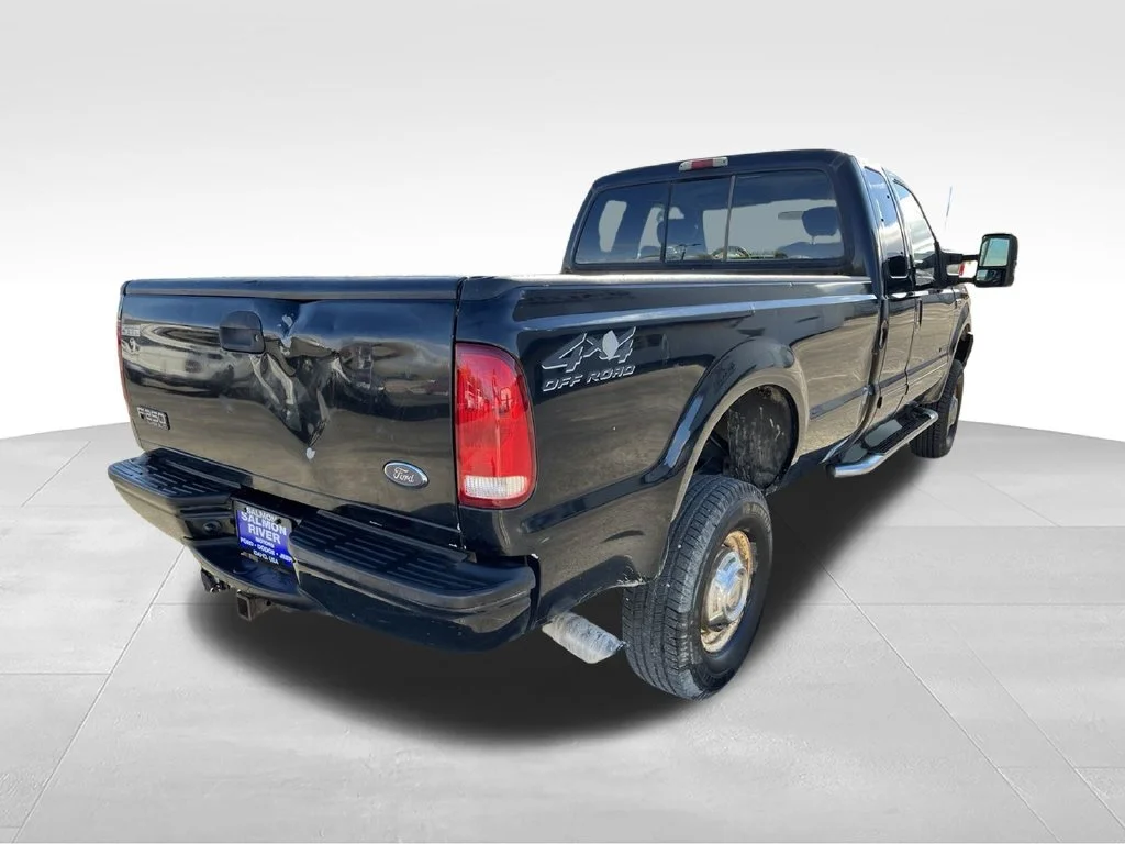 Used 2002  Ford XL image 5