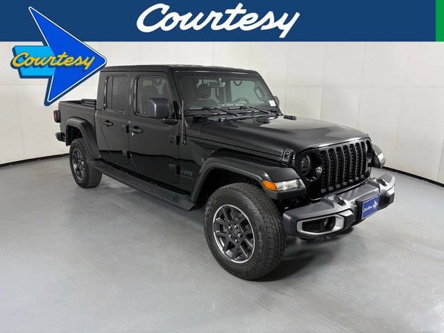 2022 Jeep Gladiator Sport