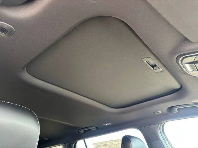 New 2026 Baltic Gray Metallic Clear-Coat Exterior Paint Jeep Laredo image 8