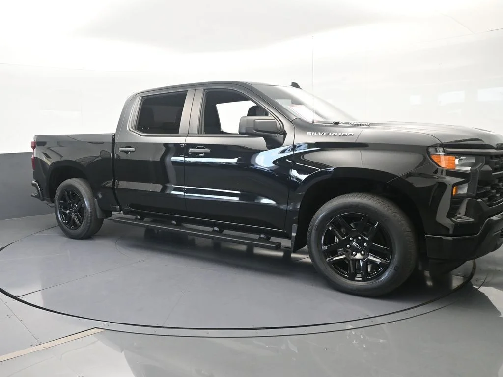 Used 2024 Black Chevrolet Custom image 8