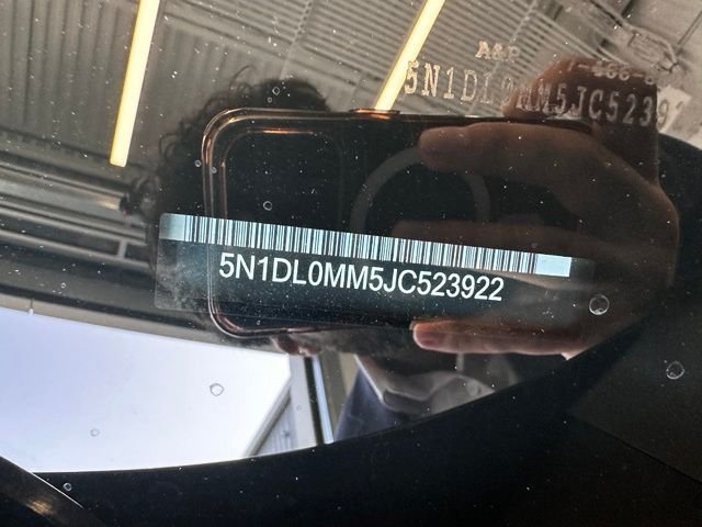 Used 2018 Black INFINITI Base image 16