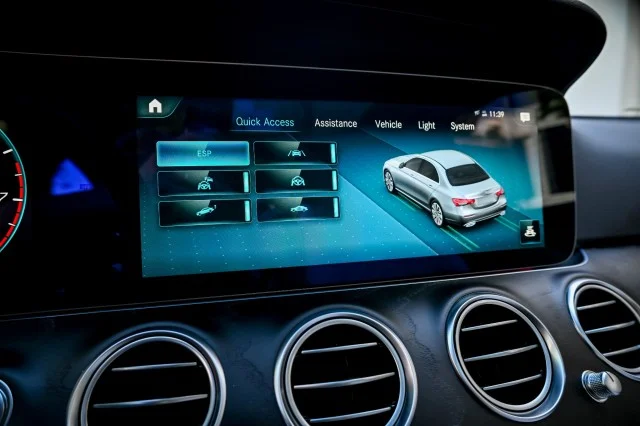 Used 2023 BLUE Mercedes-Benz E 350 image 37
