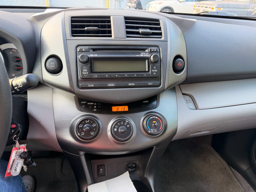 Used 2012 Classic Silver Metallic Toyota Base image 11