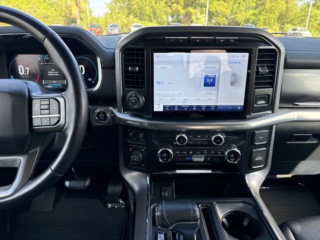 Used 2021 Gray Ford Lariat image 18