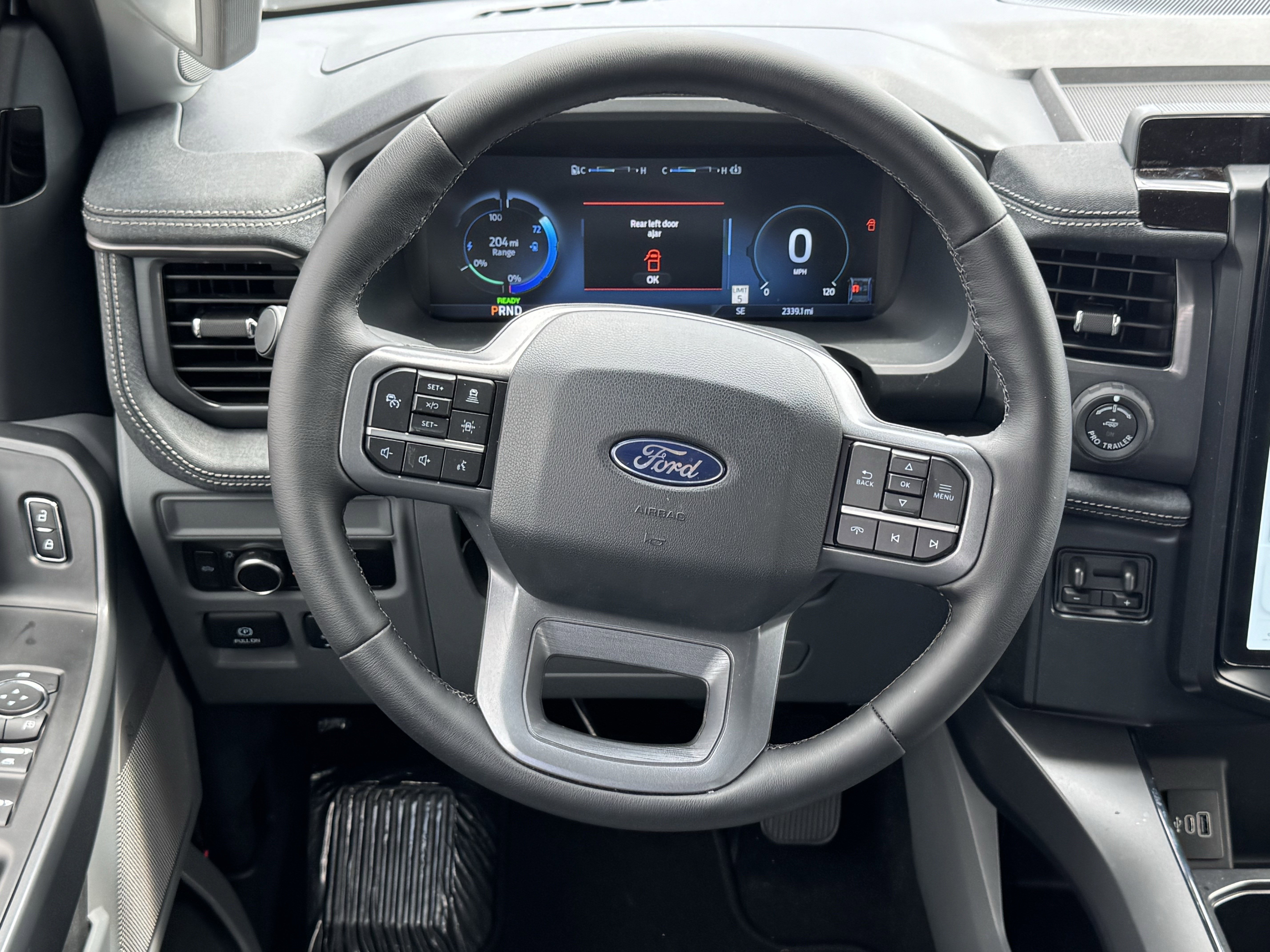 2025 Ford F-150 Lightning Flash - Photo 14