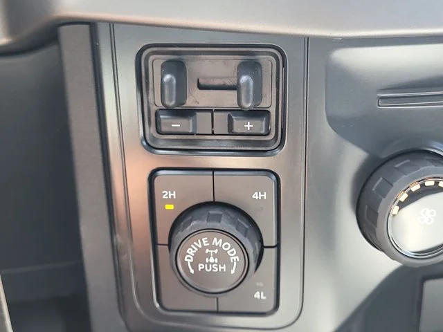 New 2026 Oxford White Ford XL image 26
