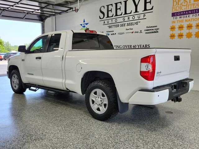 Used 2021 White Toyota SR5 image 3