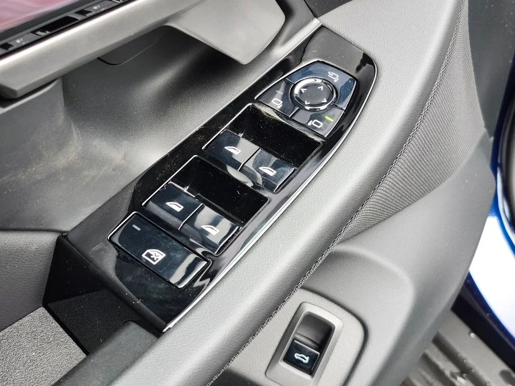 Used 2026 Blue BMW 530i xDrive image 17