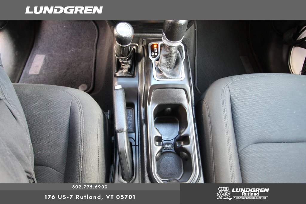 Used 2018 White Jeep Unlimited Sport S image 19
