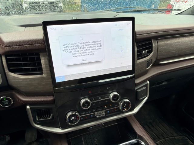 Used 2022 White Ford Limited image 12